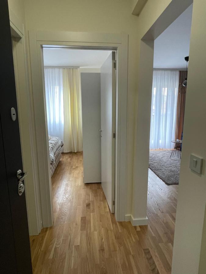 Cvetanov Trg Lux 2 Apartment Белград Екстериор снимка